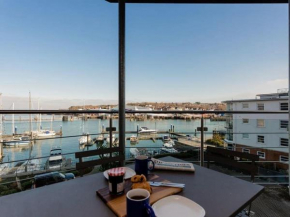 16 Marinus Apartment, Cowes